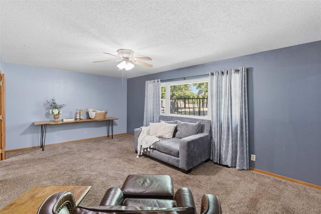 146 Stardust Trl, Ponca City, OK - More
