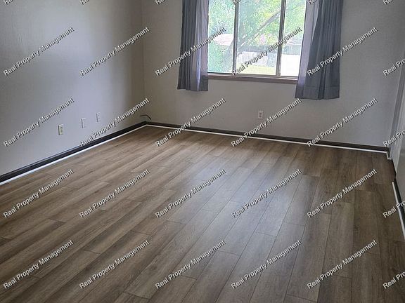 3rd image of 5587 Tulip Ct APT C