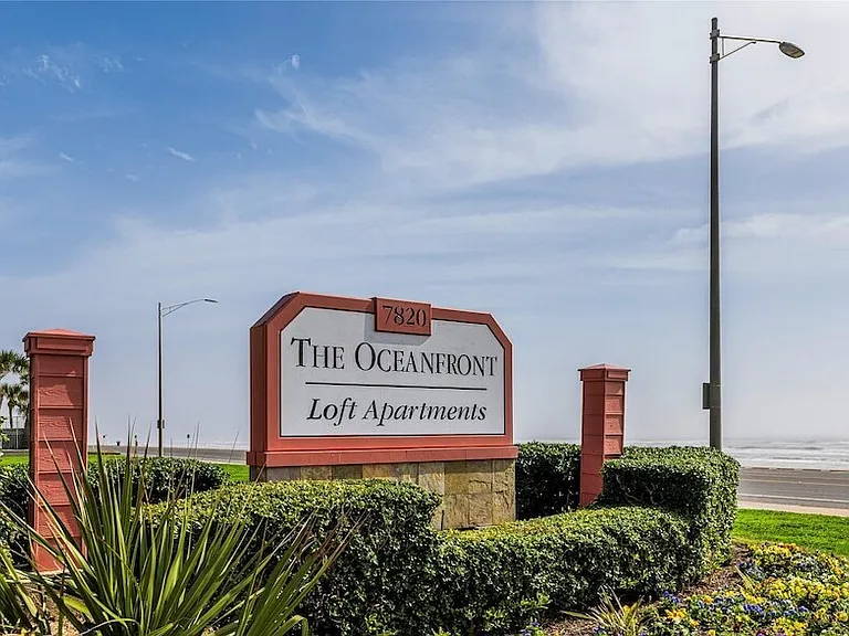 The Oceanfront Galveston Apartments — Photo 84