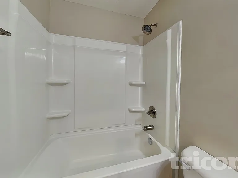 1063 Spicer Dr — Photo 15