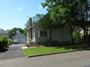 433 Holly Ave, Paramus, NJ 07652