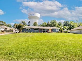 1617 Deerfield Rd, Benton, AR 72019