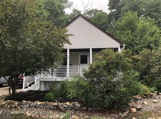 103 Kingsland Rd, Landing, NJ 07850