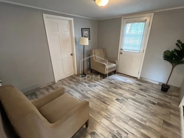 6236 Haddington Dr — Photo 10