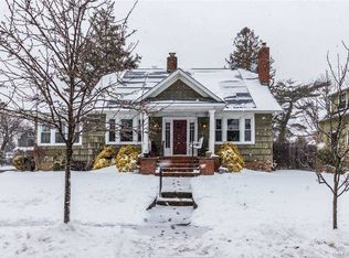 1 Chestnut St, Islip, NY 11751