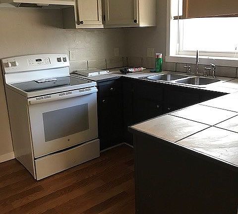 5th image of 3616 Firethorn Dr