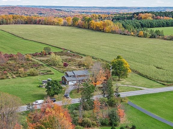 5th image of 7513 Vermont Hill Rd