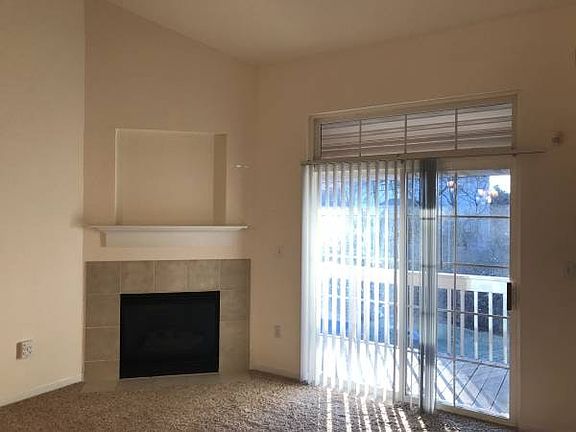 Living/fireplace