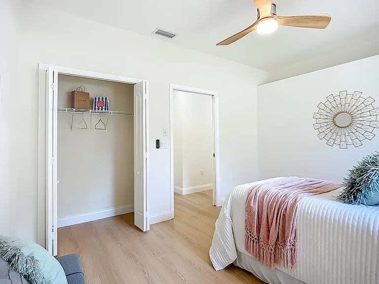 2960 Sandringham Pl — Photo 24