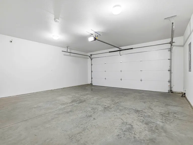 6367 W 30th Pl — Photo 16
