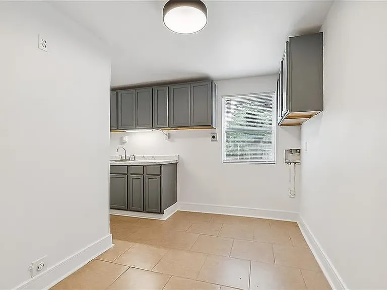 2232 Annette St #2 — Photo 5