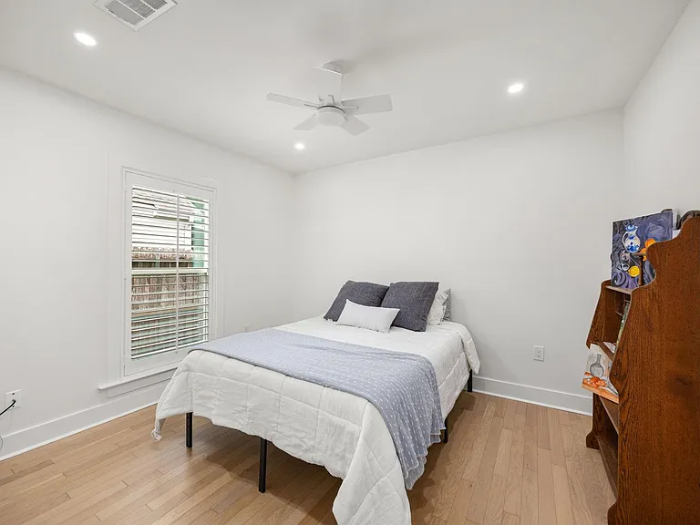 945 Dorothy St — Photo 24