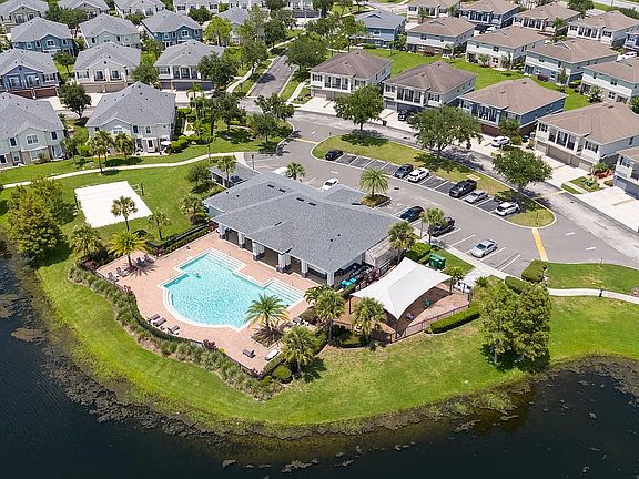 club house -pool area