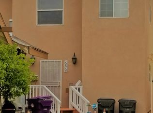 1078 Gardenia Ave, Long Beach, CA 90813