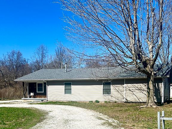 2nd image of 2976 W Rose Hill Ln