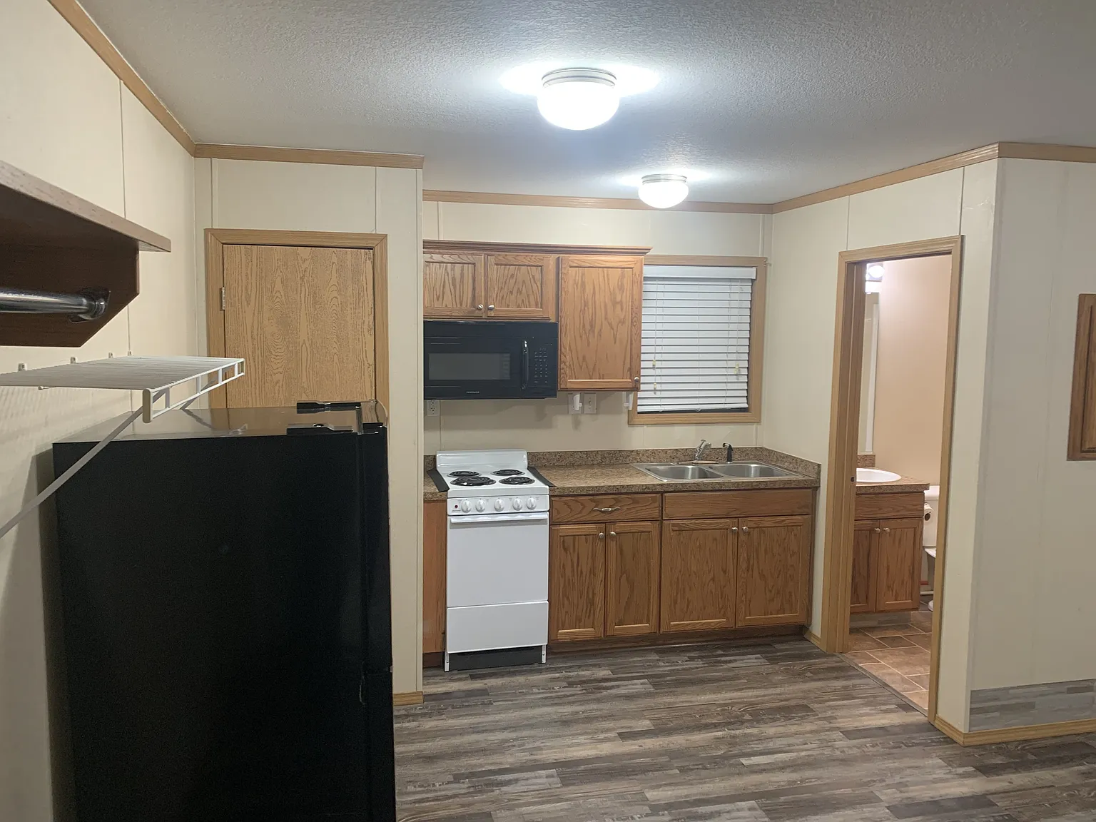 103 Spring Creek Drive - 5 — Photo 2