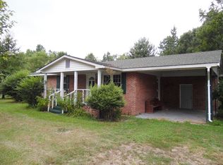 423 Eddie Sampson Rd, Lumberton, NC 28360