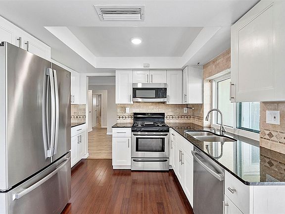 5th image of 2191 NW 74th Avenue