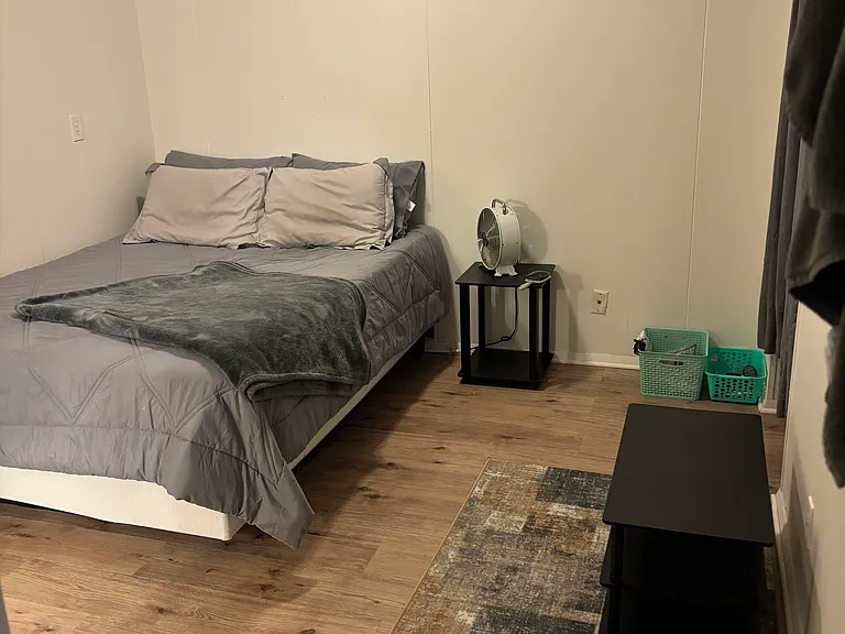 321 Hoffman Ct #12B — Photo 8