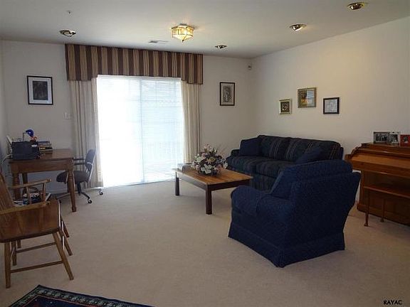 4th image of 2611 Everly Dr #9-12