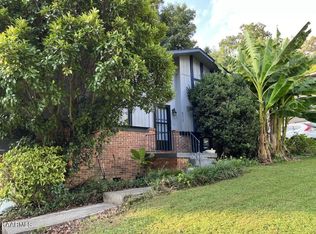 6212 NW Robin Heights Dr, Knoxville, TN 37921