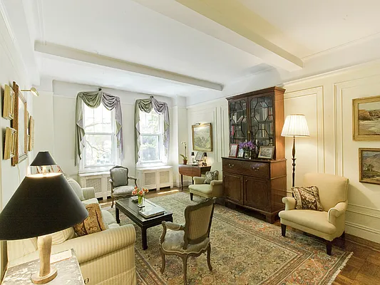 Sold by Sotheby's International Realty | media 33