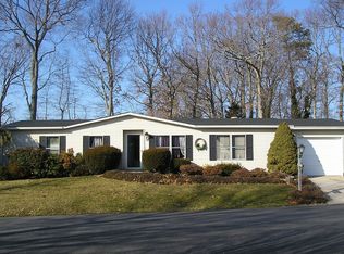1407 Middle Rd UNIT 49, Calverton, NY 11933