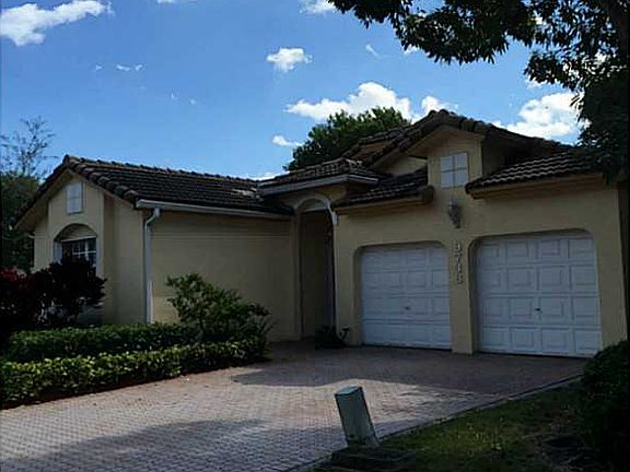 3rd image of 9738 NW 29th Ter