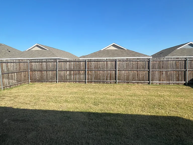 5405 Lavender Dr — Photo 6