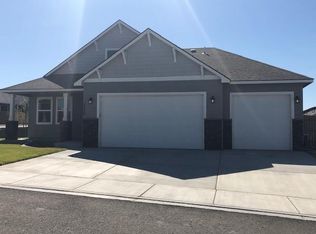 3256 S Taft St, Kennewick, WA 99338