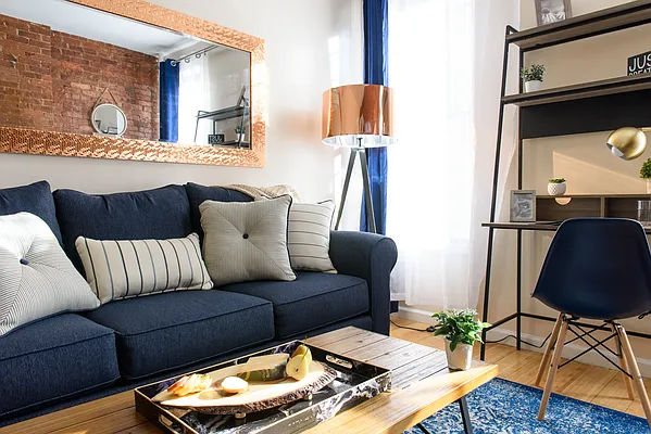 Rented by ER (DO NOT USE) | media 16