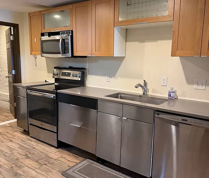 1513 T St NW — Photo 12