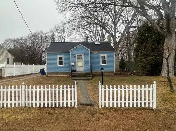 4 Handfield Avenue, Windham, CT 06226