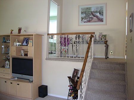 4th image of 55 Wagon Ln