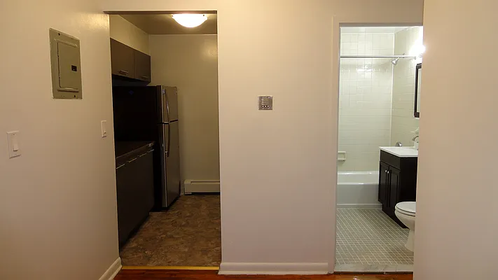 Rented by RC REAL ESTATE OF NEW YORK | media 33