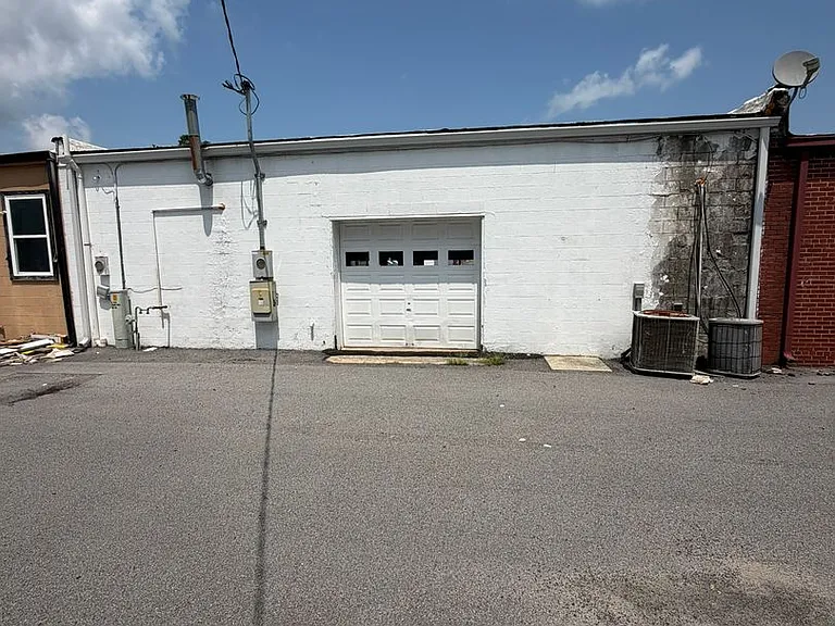 114 Sand Mountain Dr E — Photo 2