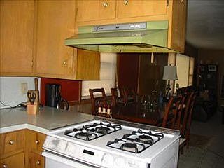 4th image of 1288 Langeland Ave