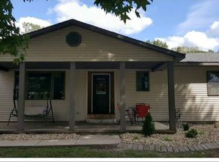 1246 S Irvington Rd, Centralia, IL 62801