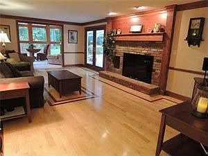 4th image of 107 Henning Dr