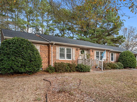 4th image of 211 Marlowe Dr
