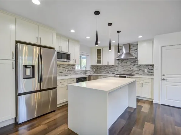 1643 Swallow Dr, Sunnyvale, CA 94087