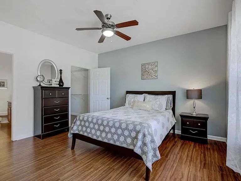 Ethan Pointe Apartments — Photo 7