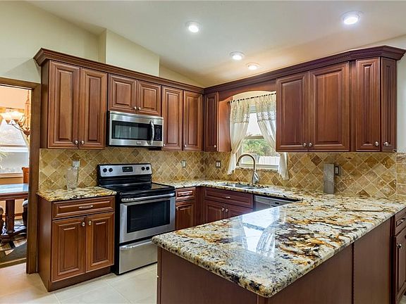 5th image of 9332 Fairweather Dr