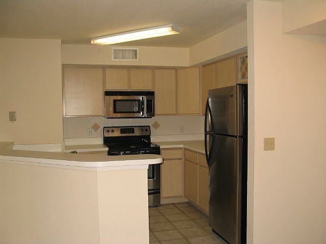 Kitchen S/S Appliances