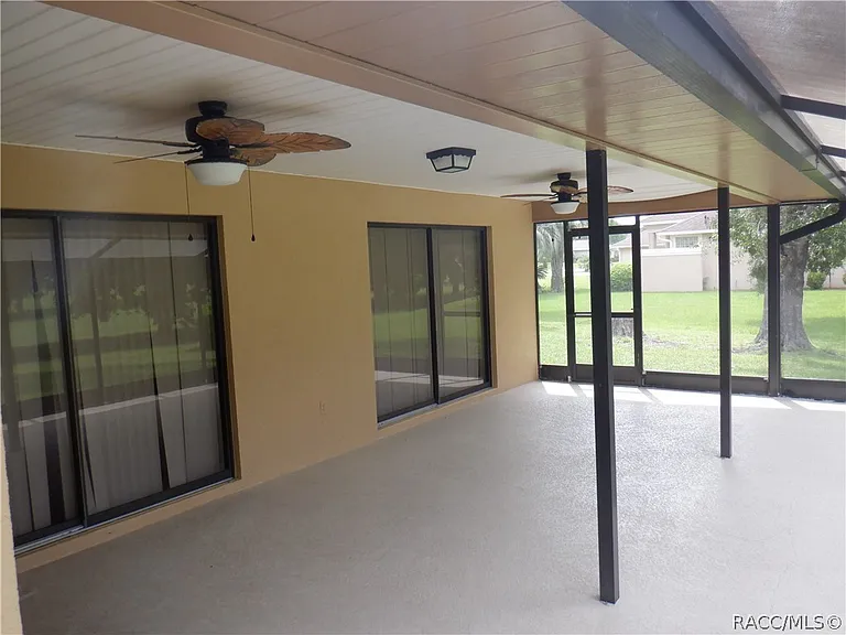 335 E Falconry Ct — Photo 5