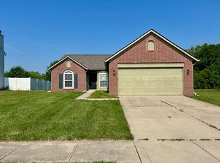 7822 Crooked Meadows Dr, Indianapolis, IN 46268
