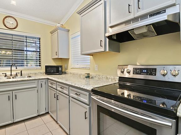 3rd image of 20630 Majestic St