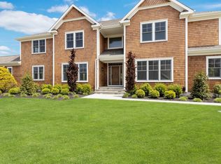 6 Brushy Neck Ln, Westhampton, NY 11977