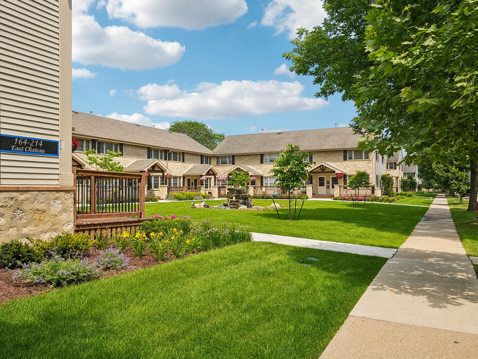 Bay Village Townhomes — Photo 3