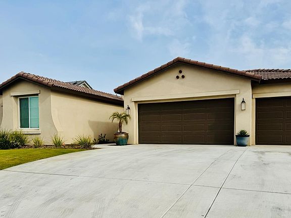 2nd image of 15012 Pams Way